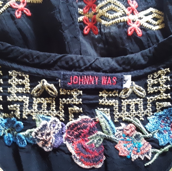 Johnny Was Black Embroidered Top - Picture 5 of 9